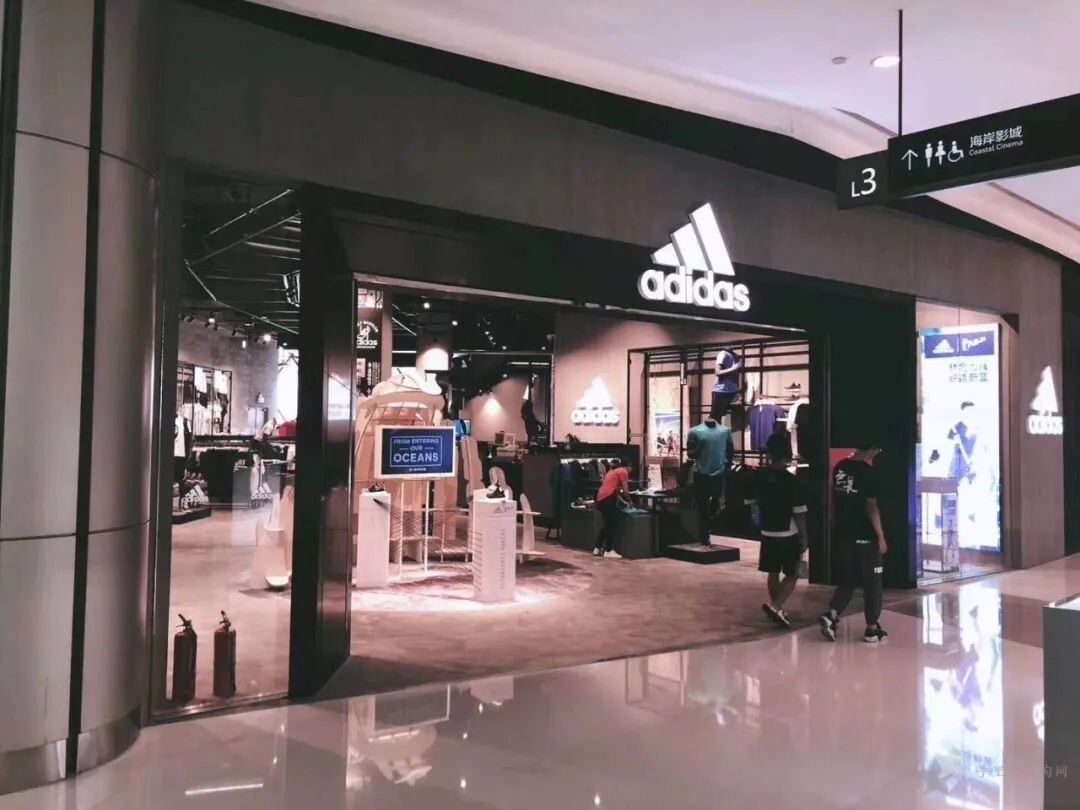 深圳阿迪达斯折扣店哪里价格最便宜，Adidas旗舰店地址电话1