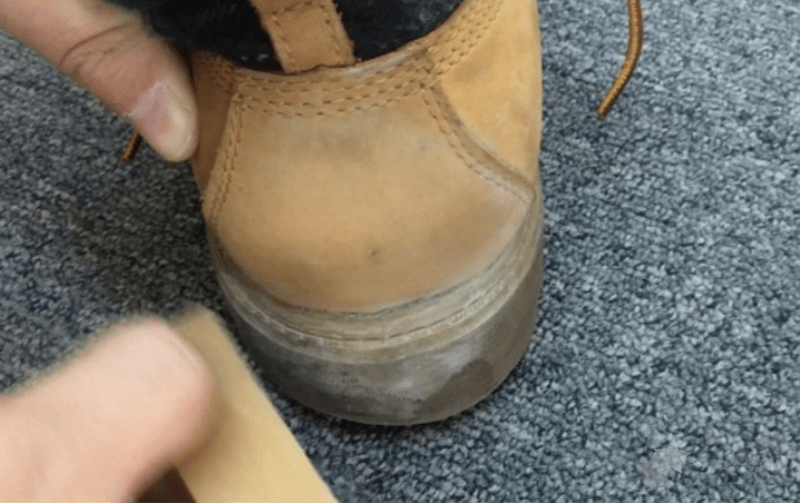 TImberland大黄靴如何清洁，TImberland大黄靴保养步骤5