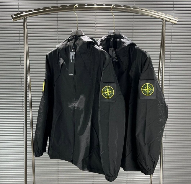 石头岛Stone Island什么牌子1