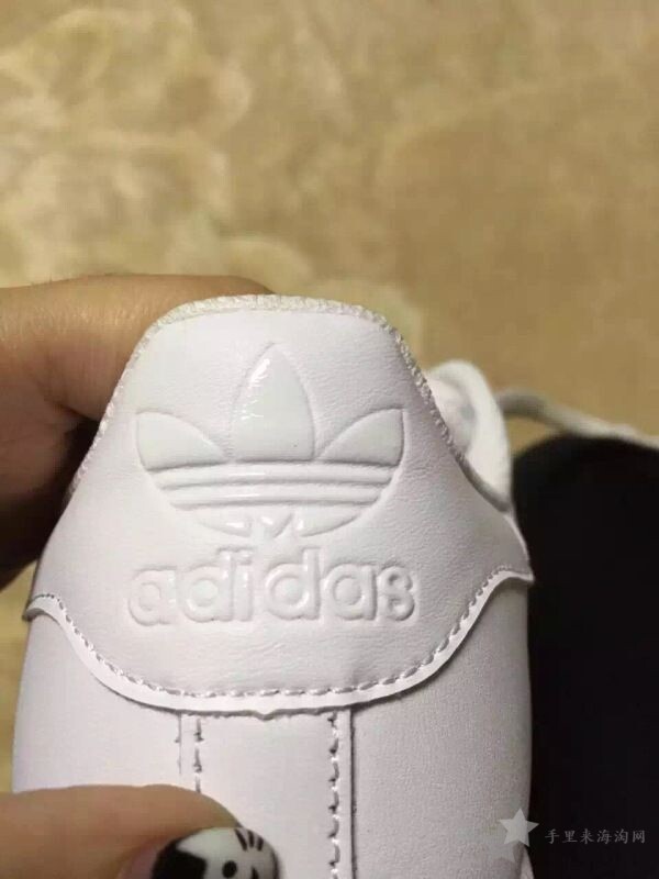 阿迪达斯Adidas贝壳头鞋如何辨别真假4